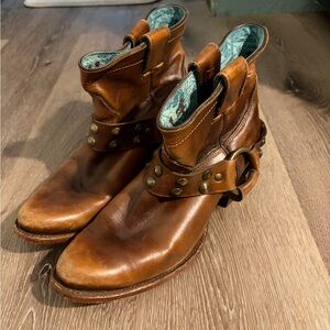 Coral Brown Leather Ankle Boots